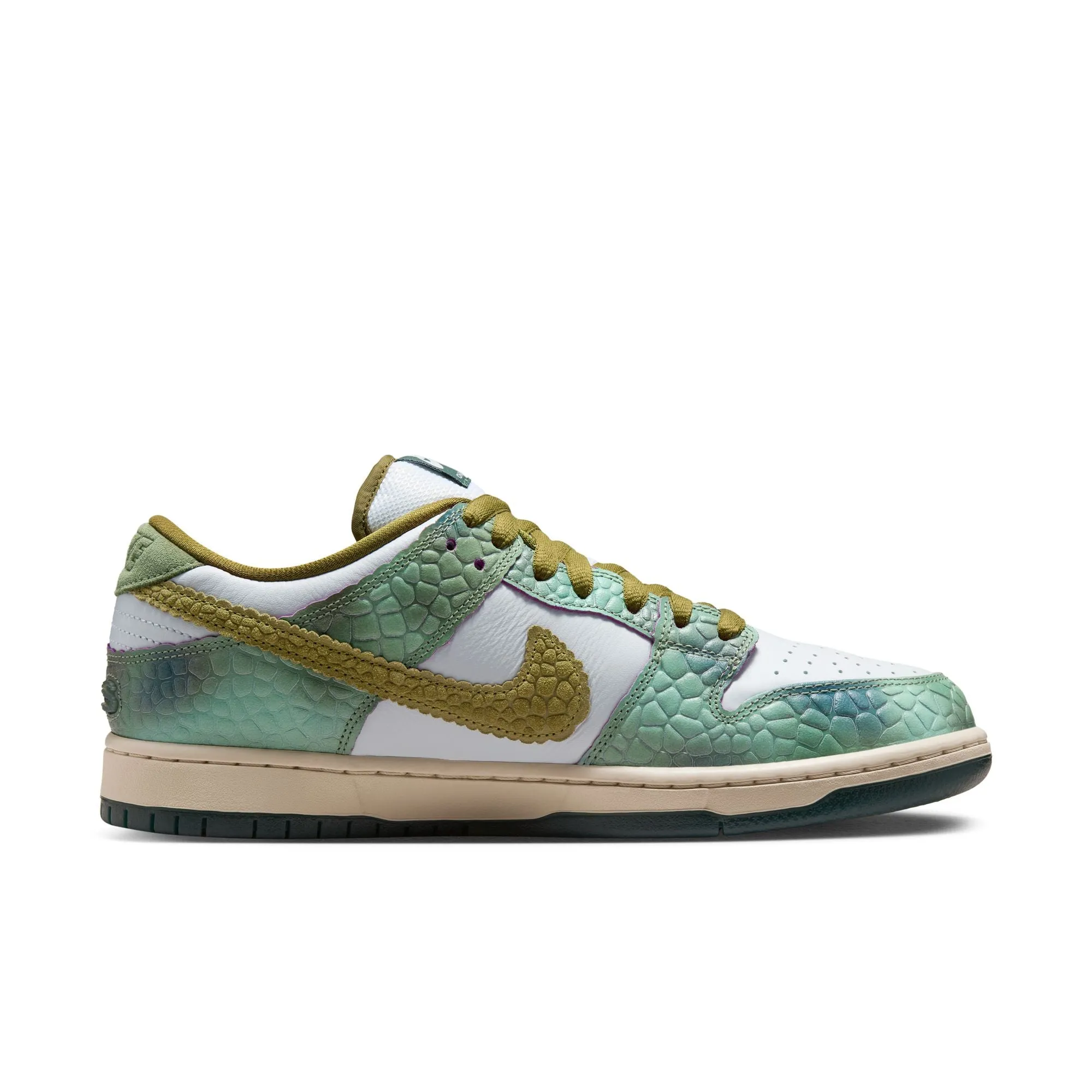 Nike SB Dunk Low Pro